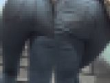 jeans_butt_lady