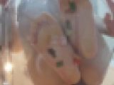 巨人娘透明椅子おもちゃ踏み動画