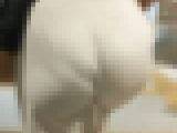 《尻神》ご自慢のデカ尻を振りまくるギャル