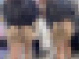 うっすらとパンティラインの見えるタイトスカーァ?女